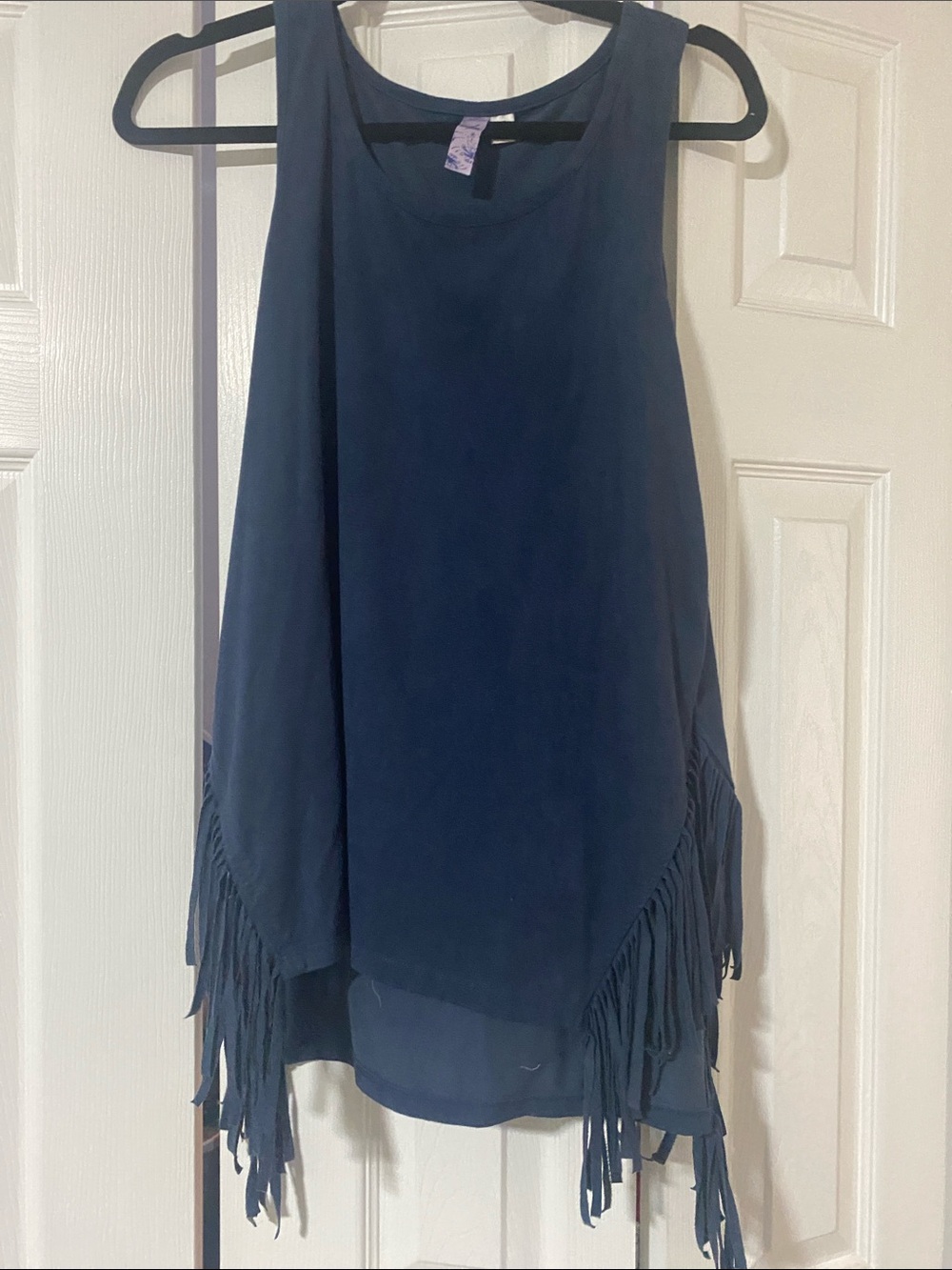 Alya Navy Round-Neck Sleeveless Top